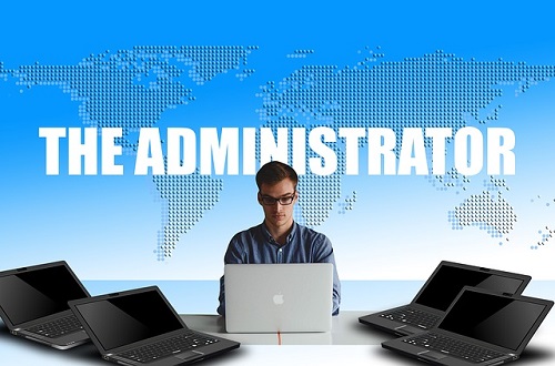 Difference Between Manager and Administrator-1