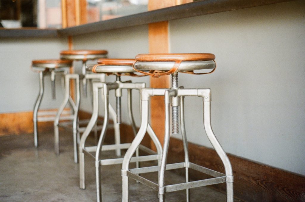 Difference Between Counter and Bar Stools | Difference Between ...
