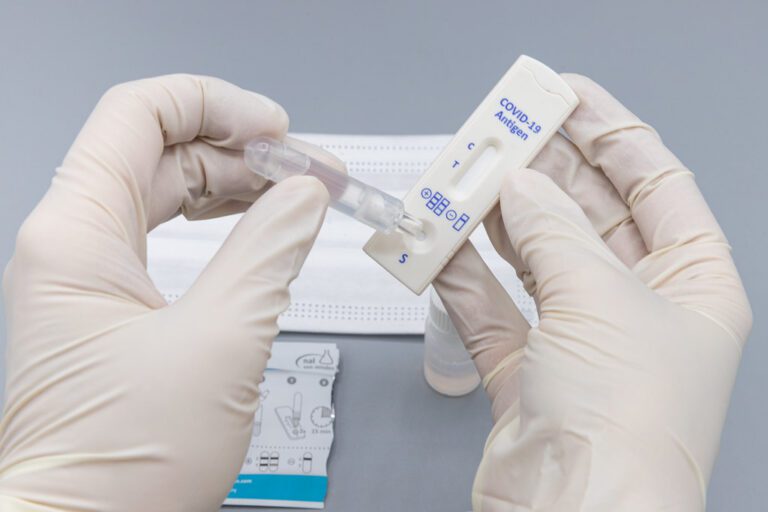 Difference Between Rapid and PCR COVID-19 Test | Difference Between ...
