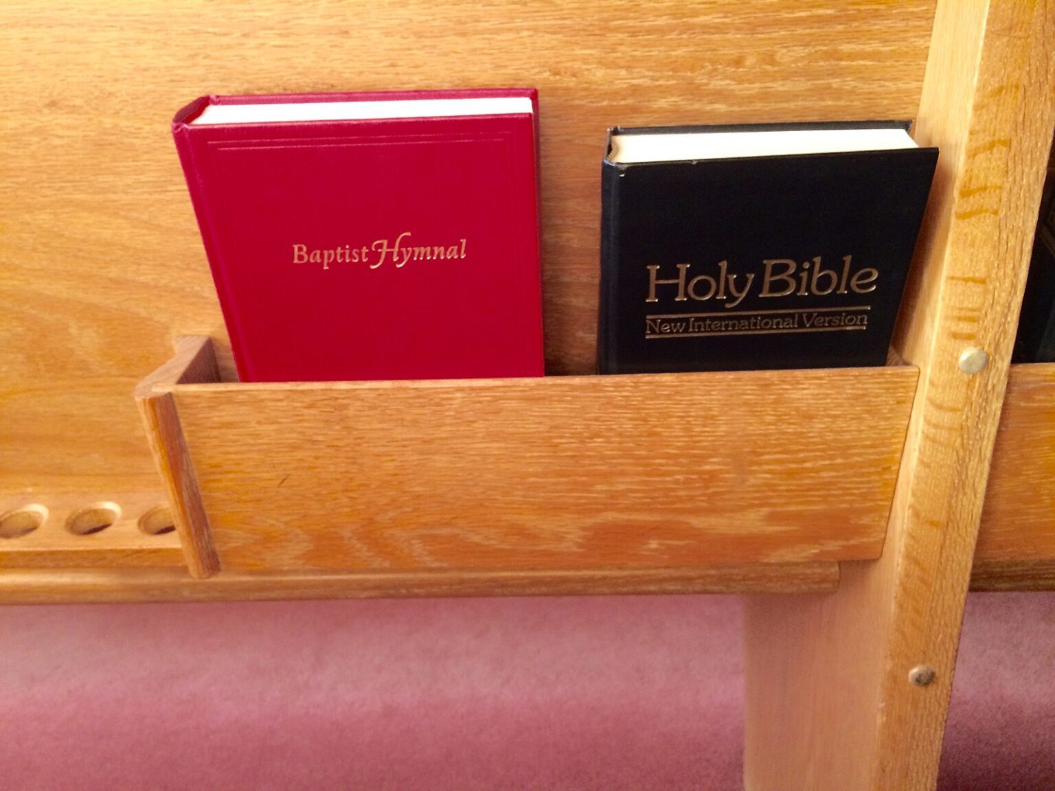 Difference Between NIV and KJV Difference Between